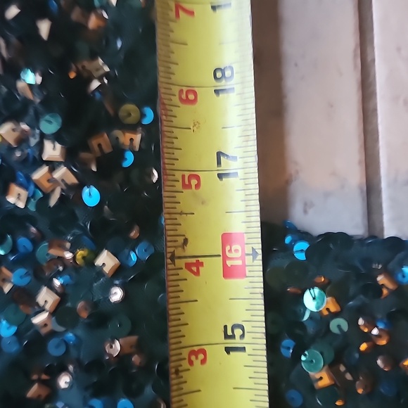 Aidan Mattox floor length gown size 6 - Picture 9 of 10